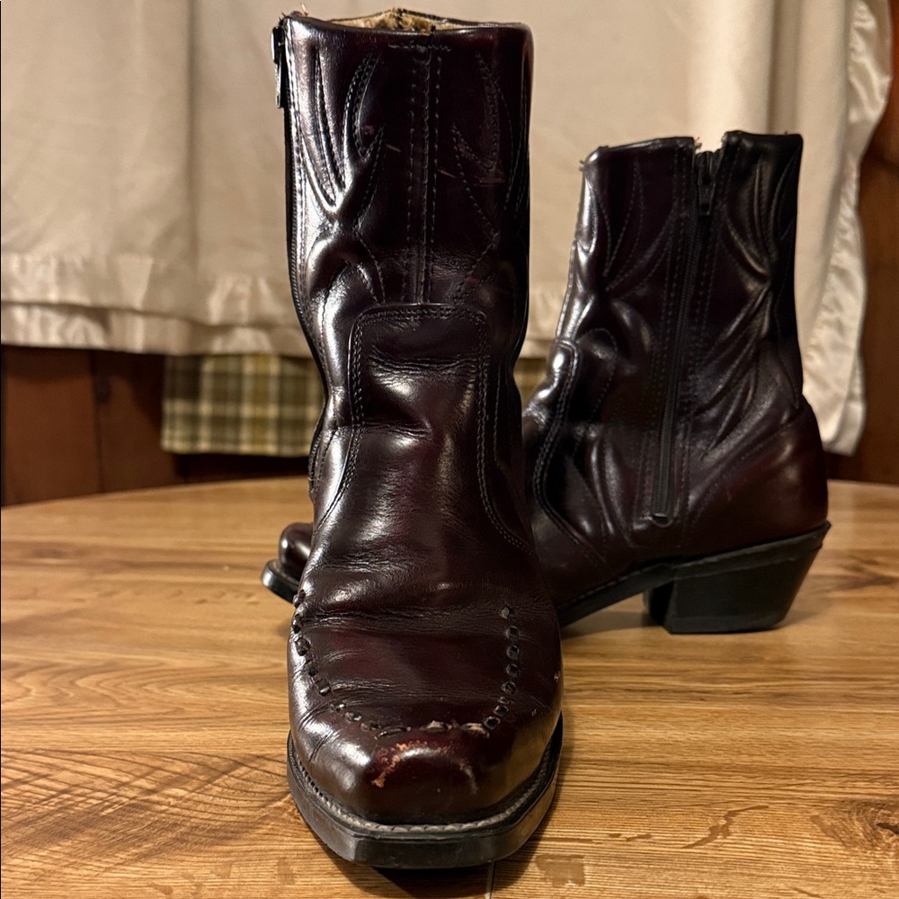 Vulcan brown size 10 men’s side zip cowboy boots